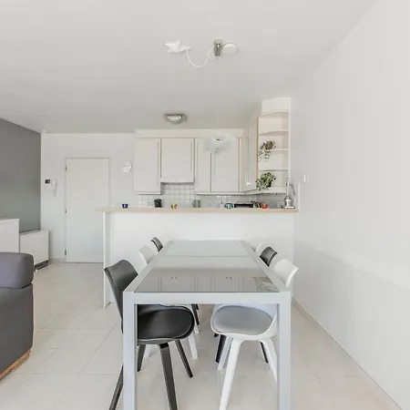 Apartment Mooi & Ruim Vakantie Met Zonnig Terras *